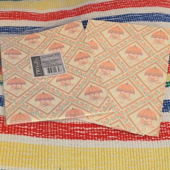 Vintage Gibson wedding shower wrapping paper - Picture 3 of 4